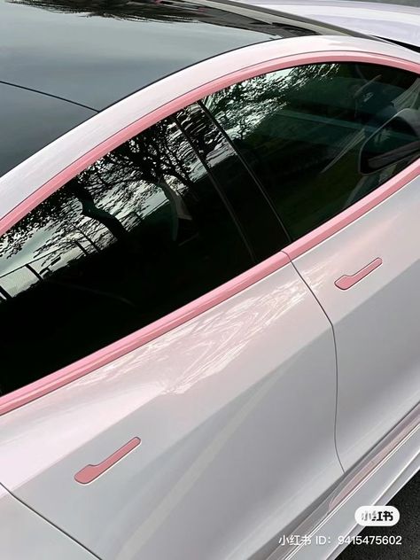 White Tesla Pink Interior, White Car With Pink Accents, Light Pink Car Wrap, Light Pink Tesla, White Car Aesthetic, Pink Tesla, Range Rover White, White Cars, Car Stripes