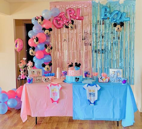 Mickey Minnie Gender reveal cake table Mini And Mickey Gender Reveal, Minnie Mickey Gender Reveal, Gender Reveal Ideas Disney Theme, Gender Reveal Ideas Mickey And Minnie, Gender Reveal Mickey And Minnie, Mickey And Minnie Gender Reveal Ideas, Disney Theme Gender Reveal, Disney Gender Reveal Themes, Gender Reveal At Park