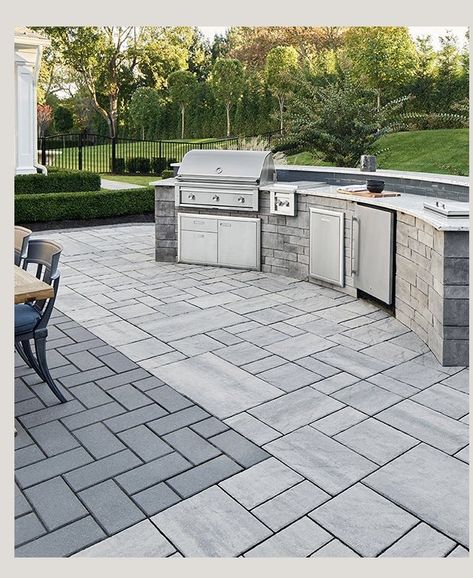 Large Retaining Wall Blocks, Grey Pavers, Shale Grey, Paver Designs, Pavers Backyard, Patio Slabs, Backyard Buildings, Backyard Designs, Outdoor Kitchen Appliances