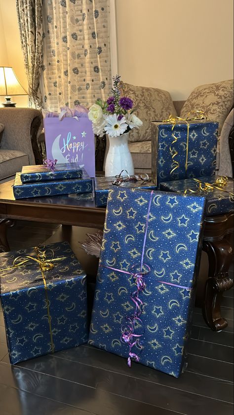 Eid gifts using gift wrap from Shoppers Drug Mart, and gift bag from Hello Holy Days Eid Ul Fitr Decorations, Eid Ul Fitr, Eid Gifts, Ramadan, Gift Bag, Gift Wrapping, Gifts