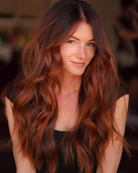 Cool cowboy copper hair colors trends to try this Fall Cowboy Copper With Dark Roots, Dark Brown And Copper Hair, Dimensional Copper Hair, Cowboy Hair, Cooper Hair, Cooper Brown, Cowboy Copper Hair, Balayage Hair Copper, Cowboy Copper