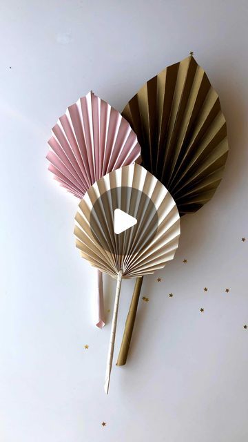 Leaves Video, Idee Babyshower, Seni Dan Kraf, Paper Craft Diy Projects, Paper Flowers Craft, Diy Paper Crafts Decoration, Kraf Diy, Diy Crafts Room Decor, Paper Flower Tutorial