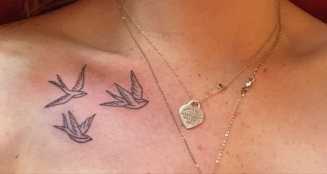 bird tattoo collar bone linework simple elegant tattoo Bird Tattoo Collarbone, 3 Birds Tattoo, Tattoo Collarbone, Collarbone Tattoos, Second Tattoo, Bird Tattoo, Collar Bone Tattoo, Birds Tattoo, Simplistic Tattoos