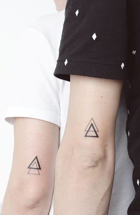 Simple Couples Tattoos, Adorable Tattoos, Pair Tattoos, Partner Tattoos, Best Couple Tattoos, Small Matching Tattoos, Brother Tattoos, Tattoos Meaningful, Matching Best Friend Tattoos