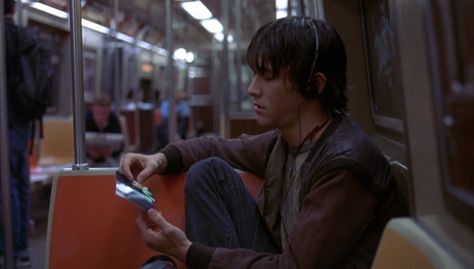 Mysterious Skin, Requiem For A Dream, Joseph Gordon, Joseph Gordon Levitt, Girl Interrupted, Movie Shots, Love Film, Love Movie, Soft Grunge