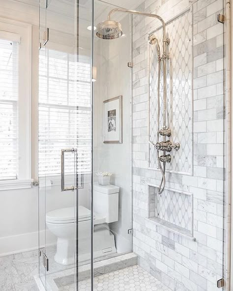 These 20 Tile Shower Ideas Will Have You Planning Your Bathroom Redo Makeover Kamar Mandi, Farmhouse Shower, White Bathroom Tiles, Small Bedrooms, Bathroom Tile Designs, Bathroom Shower Tile, Bathroom Redo, Tile Flooring, Marble Bathroom