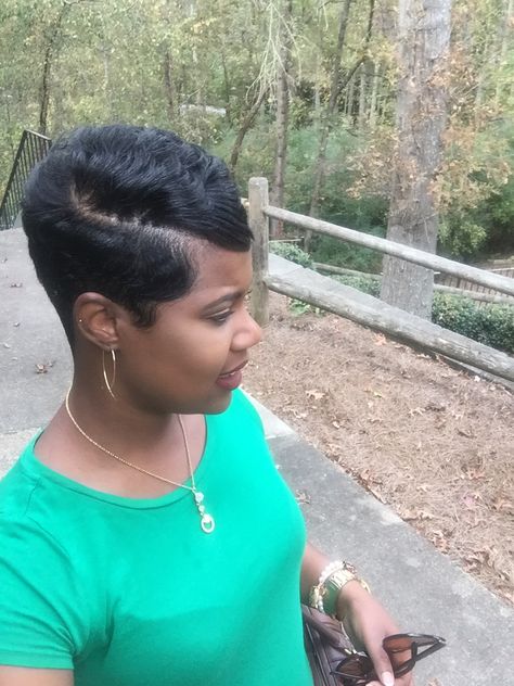 ! Short Relaxed Hair, Hair Tongs, Black Pixie Cut, Workout Hair, Post Workout Hair, Layered Pixie Cut, Short Relaxed Hairstyles, Women Pixie Cut, Short Bob Cuts