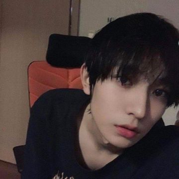 Bambi 1, Cute Asian Guys, Pre Debut, Heaven's Official Blessing, Kpop Guys, Aesthetic Photo, Boyfriend Pictures, Baby Pictures, Pop Group