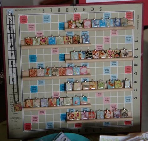 10 fun ways to recycle Scrabble tiles – Recycled Crafts Scrabble Jewelry, Scrabble Tile Jewelry, Scrabble Tile Art, Scrabble Tile Crafts, Recycled Jewellery, Tiles Diy, Jewellery Project, Scrabble Crafts, Old Board Games