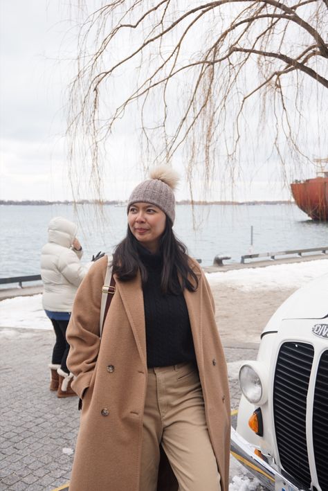 Coat: @aritzia slouch coat in Cocoa sand Hat & sweater: aritzia Pants: @levisbrand Ribcage wide leg cropped khaki pants Bag: @madewell Khaki Pants Outfit Winter, Slouch Coat Outfit, Aritzia Slouch Coat, Aritzia Slouch, Slouch Coat, Warm Winter Outfit, Neutral Winter Outfit, Sweater Aritzia, Neutral Outfits