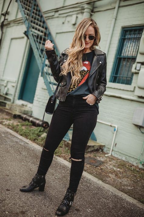 Curvy Concert Outfit Ideas, Rock Concert Outfit Ideas Women, Rock En Español Concert Outfit, Live Music Outfit Winter, Blues Rock Concert Outfit, Rock Star Outfits For Women, Pixies Concert Outfit, Mana Concert Outfit Ideas, Rock And Roll Outfits Party