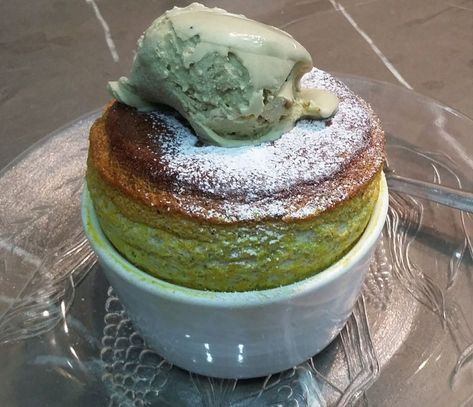 Pistachio Souffle, Pastries Ideas, Cookie Dough Peanut Butter, Gemstone Party, Rose Dessert, Hot Puddings, Summer Pudding, Aesthetic Dessert, Gourmet Catering