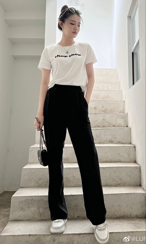 Daily Outfit Ideas Casual Korean, School Outfits For College Philippines, Korean Outfit Summer, Korean Casual Outfits Women, Conservative Outfits, Neat Casual Outfits, Korean Outfit Street Styles, Casual College Outfits, Korean Casual Outfits