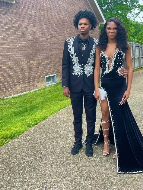 Prom Outfits For Couples Black, Suit With Applique, Prom Suit With Rhinestones, Silver And Black Prom Suit, Black And Blue Prom Couple, Custom Prom Suits, Matching Prom Outfits For Couples, Black Prom Suit, Black Prom Couples Outfit