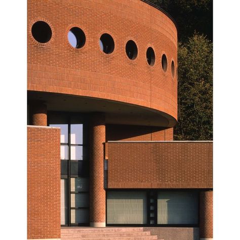 ᴀʀᴄʜɪᴅɪᴛ on Instagram: “M.Botta / single family house, Montagnola, Switzerland : : : #architectural #architecture #design #architecturephotography #architect…” Mario Botta Architecture, Postmodern Architecture, Post Modern Architecture, Mass Building, Visual Management, Mario Botta, Memphis Milano, Brick Architecture, Future City