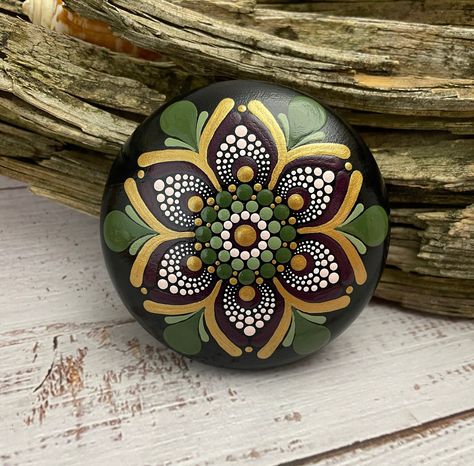 Dot Art Mandala Stone Paperweight Hand Painted Rock Mandala Meditation Small Stones Gift Dot Rock Painting Ideas, Mandela Rock Painting Patterns, Rock Dot Painting, Small Mandalas, Mandela Rock Painting, Mandala Rock Painting, Mandala Coasters, Rock Mandala, Painted Garden Rocks