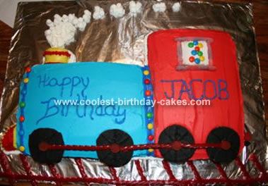 Train Cake, seems doable for me!                                                                                                                                                                                 More Best Homemade Cake, Decorating Tips And Tricks, Homemade Birthday Cake, Birthday Cake Inspiration, Birthday Cake Designs, Train Birthday Cake, New Birthday Cake, Diy Birthday Cake, Train Cake