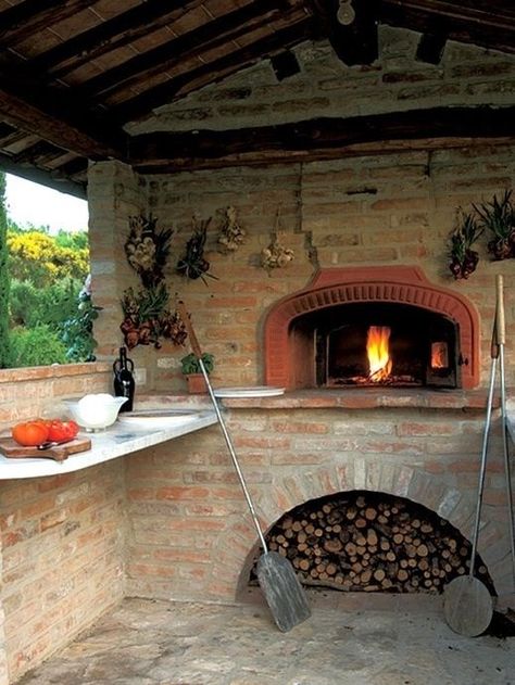 Rustic Pizza, Wood Burning Pizza Oven, Pizza Ideas, Brick Pizza Oven, Stone Oven, Wood Oven, Kitchen Rustic, Outdoor Oven, Outdoor Pizza Oven