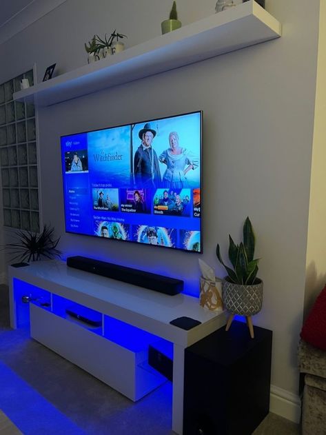 Tv Set Up Aesthetic, Tv Set Up Bedroom, Game Room Aesthetic, Tv In Bedroom Ideas, Tv Setup, Mens Room Decor, Modern Apartment Interior, Iptv Smarters, Colourful Living Room Decor