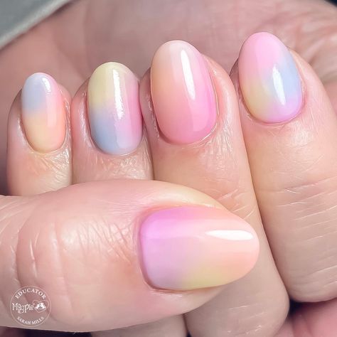 30+ Flawless Natural Nail Ideas: Designs for Every Skin Tone Rainbow Ombre Nails, Natural Nail Ideas, Nail Ideas Designs, Ombre Nails Short, Ombre Nail Ideas, Multicolored Nails, Simple Spring Nails, Cute Short Nails, Rainbow Ombre