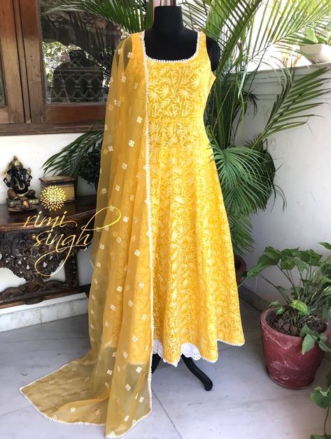 Kota Dresses Patterns, Chikankari Pattern, Star Yellow, Indian Kurti Designs, Indian Sari Dress, Pakistani Formal Dresses, Indian Outfits Lehenga, Cotton Anarkali