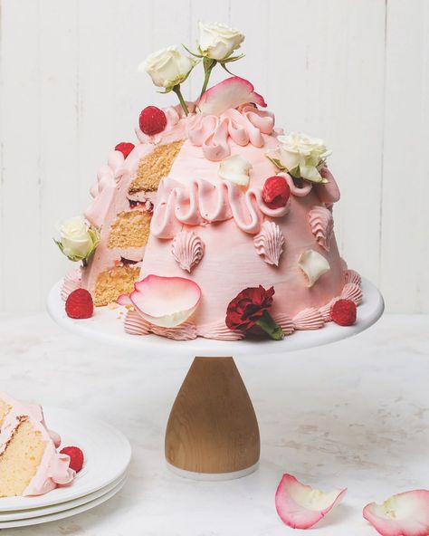 L’intermission – Luscious Lychee - VIE Magazine Lychee Dessert, Lychee Cake, Rose Buttercream, Pretty Cake, Pretty Birthday Cakes, Mad Hatter Tea, Mad Hatter Tea Party, Raspberry Jam, Round Cake Pans