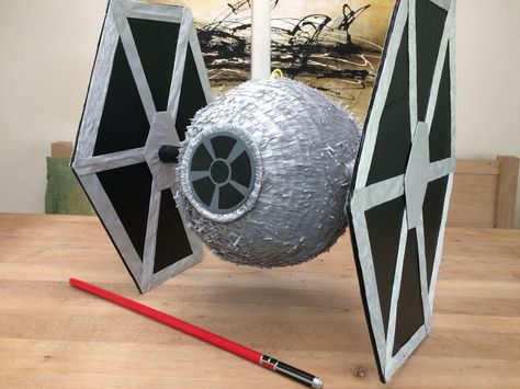 Star Wars Piñata #starwars #piñata #party #tiefighter Star Wars Piñata, Darth Vader Pinata, Diy Halloween Office Decorations, Star Wars Pinata, Star Wars Theme Birthday, Decoracion Star Wars, Star Wars Themed Birthday Party, Piñata Party, Lego Star Wars Party