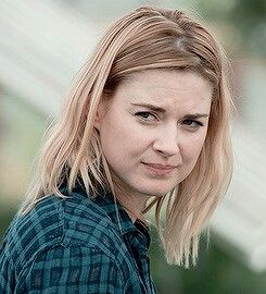 You dead now Twd Pictures, Father Gabriel, Jessie Anderson, Grimes Family, Twd Characters, Alexandra Breckenridge, Twd Cast, Virgin River, Nine Lives