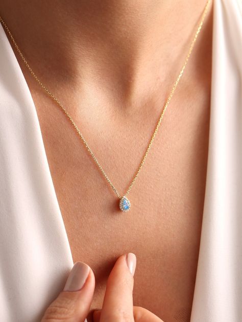 ✨ Crafted from genuine 925k SOLID STERLING SILVER ✨ * BLUE TOPAZ NECKLACE * BIRTH STONE NECKLACE *   Elevate your style with our exquisite Blue Topaz Necklace, featuring the captivating December birthstone. This versatile piece is not only a beautiful teardrop birthstone necklace but also a heartfelt Mother Necklace, a cherished Grandma Necklace, a loving Sister Necklace, and a precious Daughter Necklace.   Celebrate your loved ones with the timeless beauty of blue topaz and the significance of Birth Stone Necklace, Birthstone Necklace Mothers, December Birthstone Necklace, November Birthstone Necklace, Family Birthstone Necklace, Initial Necklace Silver, Sideways Initial Necklace, Single Pearl Necklace, Bridal Pearl Necklace