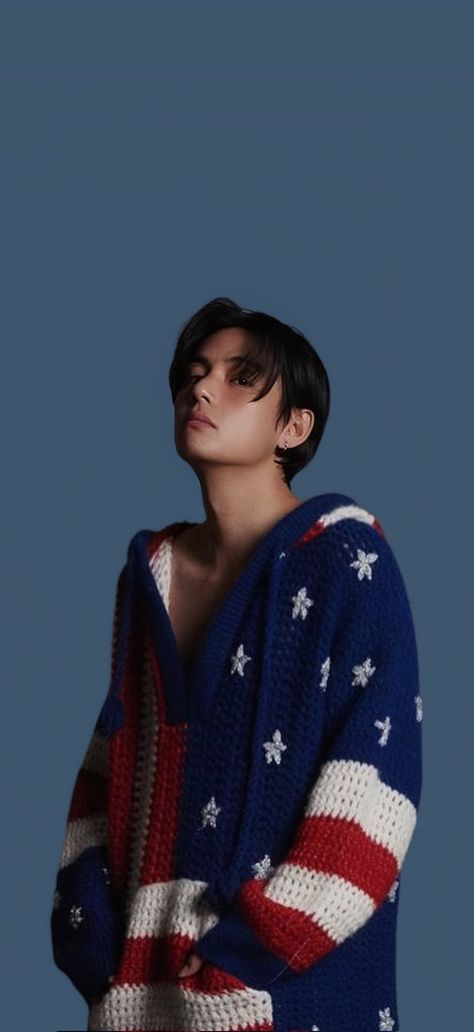 Vcut Taehyung, Elle Korea, V Cute, Taehyung Photoshoot, Kim Taehyung Wallpaper, Korea Fashion, V Taehyung, Bts Bangtan Boy, Bts Photo