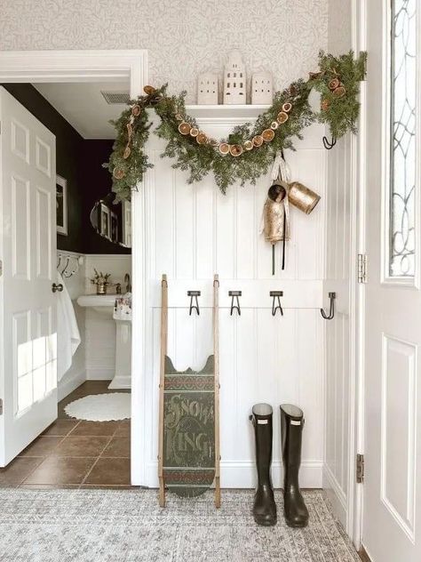 Ways To Decorate For Christmas, Christmas Foyer, New England Cottage, Christmas Entryway, Decorate For Christmas, Christmas Decorating Ideas, Foyer Decorating, Christmas On A Budget, Free Christmas Printables