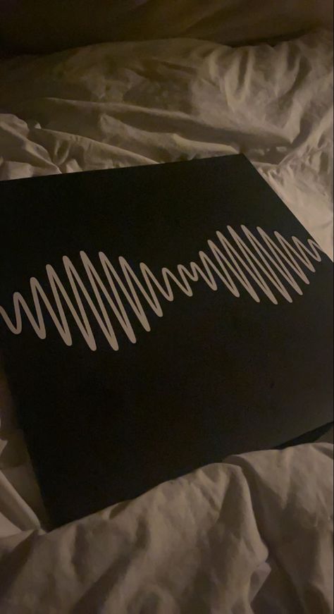 #music #arcticmonkeys #aesthetic #tumblr #alexturner #vintage #vintageaesthetic Cute Easy Paintings, Music Painting, Simple Canvas Paintings, Cute Canvas Paintings, Easy Canvas Art, Art Tools Drawing, Canvas Painting Designs, Easy Doodle Art, Aesthetic Tumblr