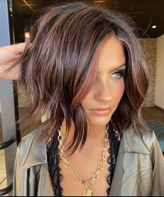 Trendy Bob Hairstyles, Fall Hair Cuts, Haircut And Color, Hair Color And Cut, Trending Haircuts, Great Hair, Brunette Hair Color, Bobs Haircuts, Fall Hair