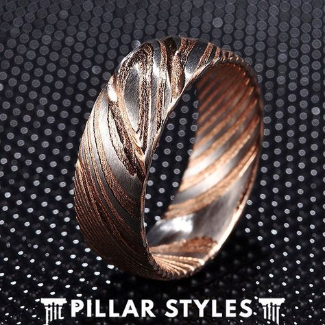 8mm Damascus Steel Ring Mens Wedding Band Damascus Rose Gold Damascus Steel Ring, Rings Mens Wedding Bands, Look Retro, Rose Gold Wedding Bands, Ring Mens, Unique Wedding Bands, Wedding Rings Unique, Rose Gold Wedding, Gold Wedding Band