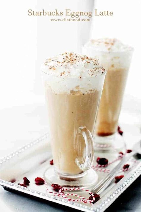 A perfect Christmas morning coffee drink! This festive, Starbucks-inspired latte is made with strong brewed espresso, steamed eggnog and milk. It's so GOOD! #christmasmorning #christmasdrinks #eggnogrecipe #coffeerecipe #starbuckscopycat Eggnog Latte Recipe, Eggnog Latte, Café Starbucks, Copycat Starbucks Recipes, Eggnog Recipe, Egg Nog, Starbucks Copycat, Starbucks Coffee Recipes, Latte Recipe