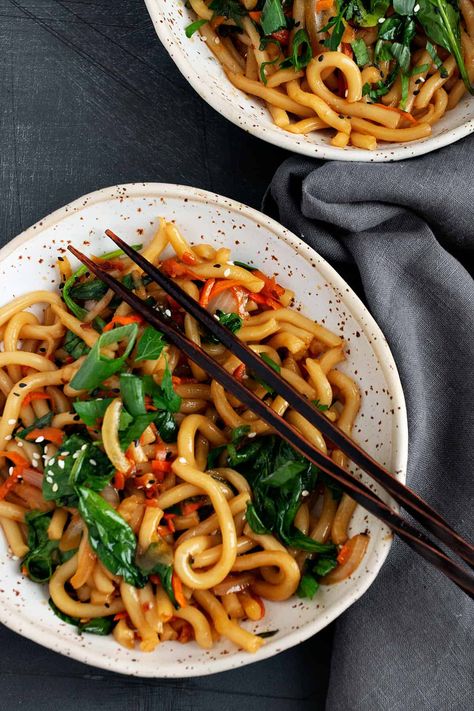 Stir Fry Seasoning, Udon Stir Fry, Udon Noodles Recipe, Udon Recipe, Udon Noodle, Stir Fry Noodles, Asian Noodles, Spicy Pork, Udon Noodles