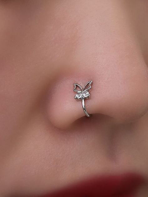 Nose Percinings Jewelry, Nose Ring Nostril, Nostril Jewelry Nose Piercings, Cute Nose Pericings, Silver Nose Ring Aesthetic, Cute Nose Jewelry, Noes Pericing, Nose Peicerings, Cute Piercings Nose