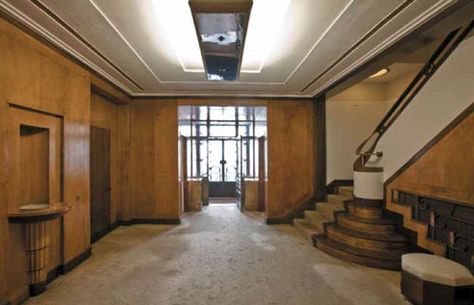 1930s Interior Design Inspiration, 1930 Interior Design, Art Deco Architecture Interior, Stepped Ceiling, 1930s Interior Design, 1930s Interior, 1930 House, Art Deco Houses, Capsule House