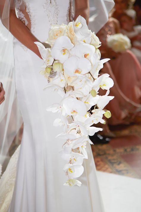 Wedding Arch Orchid, Calla Lily Orchid Bouquet, Orquid Wedding Bouquet, Waterfall Orchid Bouquet, Orchid Waterfall Bouquet, Drooping Bouquet Wedding, White Orchid Wedding Bouquet, Orchids Wedding Centerpieces, Orchid Rose Bouquet