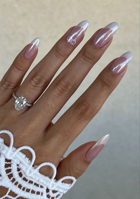 Hailey Bieber's Manicurist Breaks Down The Chicest Bridal Manicure Trends Wedding Day Nails For Bride Simple, Hailey Bieber Nails Champagne, Wedding Nails For Bride Elegant, Hailey Bieber Strawberry Glaze Nails, Hailey Bieber Chocolate Glazed Nails, Hailey Bieber Nails 2022 Fall, Bridesmaid Nails Acrylic, Halie Bieber Nails Chrome, Wedding Nails Fall