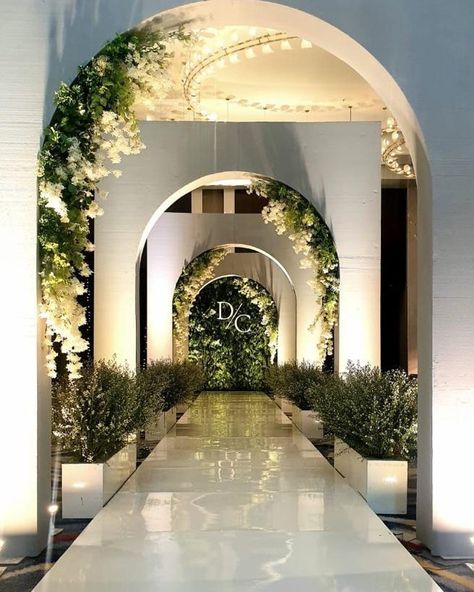 Wedding Walkway Decorations Pathways, Tunnel Entrance Design Wedding, Wedding Arch Walkway Entrance, Wedding Hallway Decor, Entrance Tunnel Wedding, Tunnel Entrance Wedding, Wedding Entrance Decor Walkways, Wedding Tunnel Entrance, Wedding Entry Gate Decoration