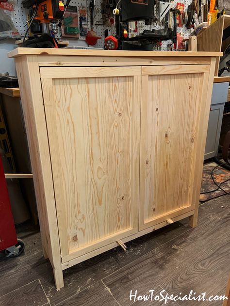 DIY Project - Kitchen Cabinet | HowToSpecialist - How to Build, Step by Step DIY Plans Diy Wooden Storage Cabinet, Outdoor Cabinet Diy, Diy Counter, Cabinet Diy, Outdoor Cabinet, Cabinet Plans, Wooden Storage Cabinet, Diy Storage Cabinets, Diy Building