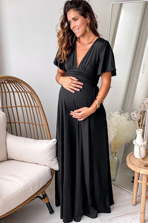 Maternity Bridesmaid Dress Long, Pregnant Wedding Guest Outfit, Pregnant Wedding Guest Outfits, Green Maternity Dresses, Pregnant Women Fashion, Pregnant Bridesmaid, Beauty Closet, Wedding Guest Outfit Winter, Maternity Dresses For Baby Shower