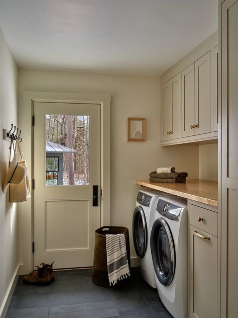 Laundry/mudroom Ideas, Cottage Laundry Room, Laundry Room/mudroom, Laundry Nook, Laundry Room/mud Room, Tiny Laundry Rooms, Dream Laundry Room, Mudroom Laundry Room, Laundry Room Remodel