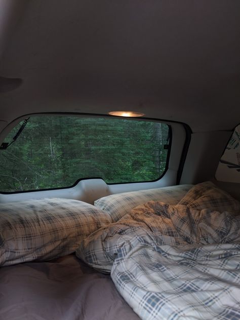 Car Camp Aesthetic, Car Life Aesthetic, Living In A Truck, Sleeping Outside Aesthetic, Car Bed Aesthetic, Trucks Aesthetic, Cozy Car, Living In Car Aesthetic, Car Camping Aesthetic