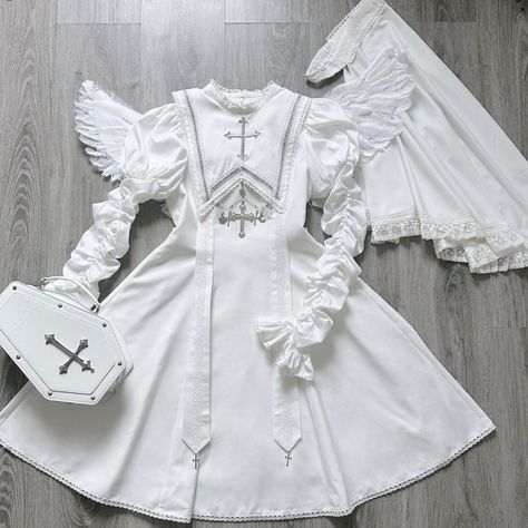 Angelic Outfits Aesthetic, Angelcore Aesthetic Outfits, Emo Aesthetic Outfit, Angelcore Outfits, Angelic Outfits, Magical Girl Outfit, Clothes Reference, Emo Aesthetic, Cute Pins