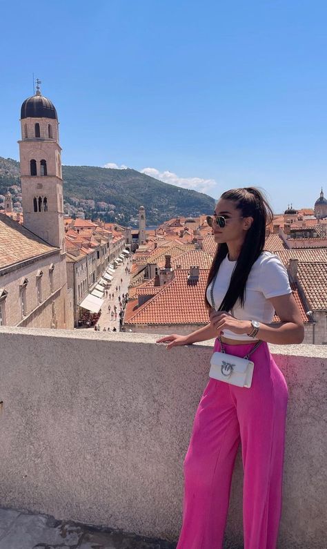 @mia_majstorovic 📍 Dubrovnik, Croatia Outfit Verano, Egypt Fashion, Vacay Outfits, Dubrovnik Croatia, Pink Vibes, Looks Chic, Dubrovnik, Character Outfits, Fashion Ideas