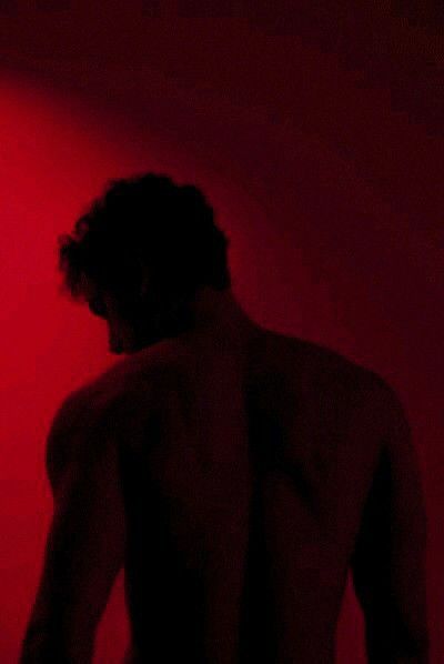 Shotting Photo, Model Pose, Jason Todd, Red Aesthetic, Poses For Men, Red Light, Instagram Foto, Character Inspiration, Human Silhouette