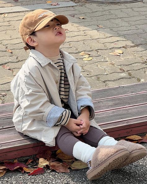 Baby Boy Korean Outfits, Kyoto Outfit, Korean Baby Boy, Boy Korean, Kids Street Style, Japanese Baby, Korean Baby, Sewing Baby Clothes, Baby Ootd