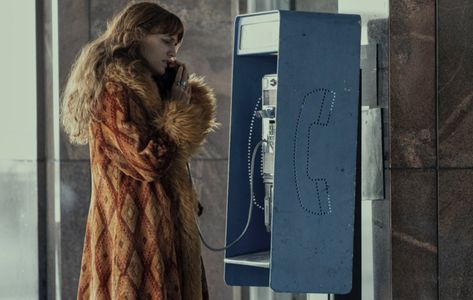 Daisy Jones Fashion, Daisy Jones Style, Daisy Jones And The Six Outfit, Daisy Jones Outfit, Prairie Dresses, Daisy Jones And The Six, Riley Keough, 70s Inspired Fashion, Daisy Jones